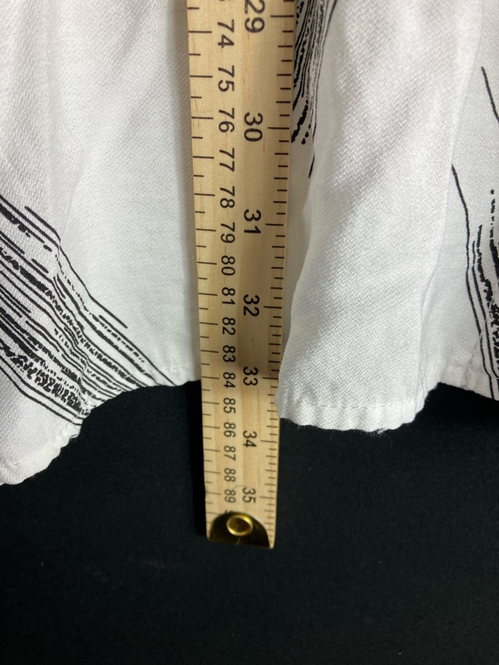 NorthStyle White Tunic with Black Abstract Linear and Dot Print - Picture 9 of 11